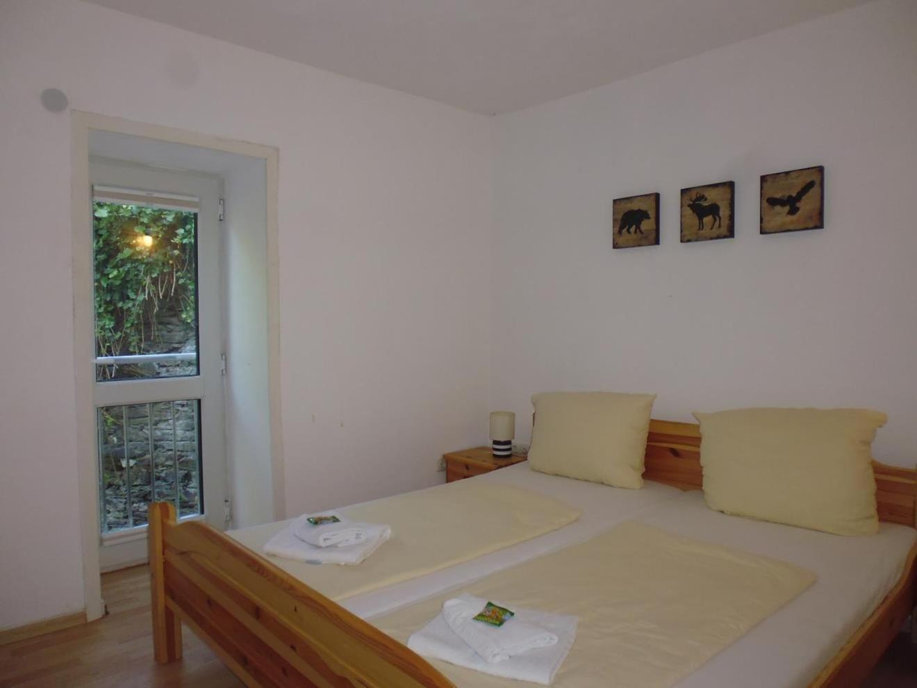 Mosel Ferienhaus Zell Esterno foto